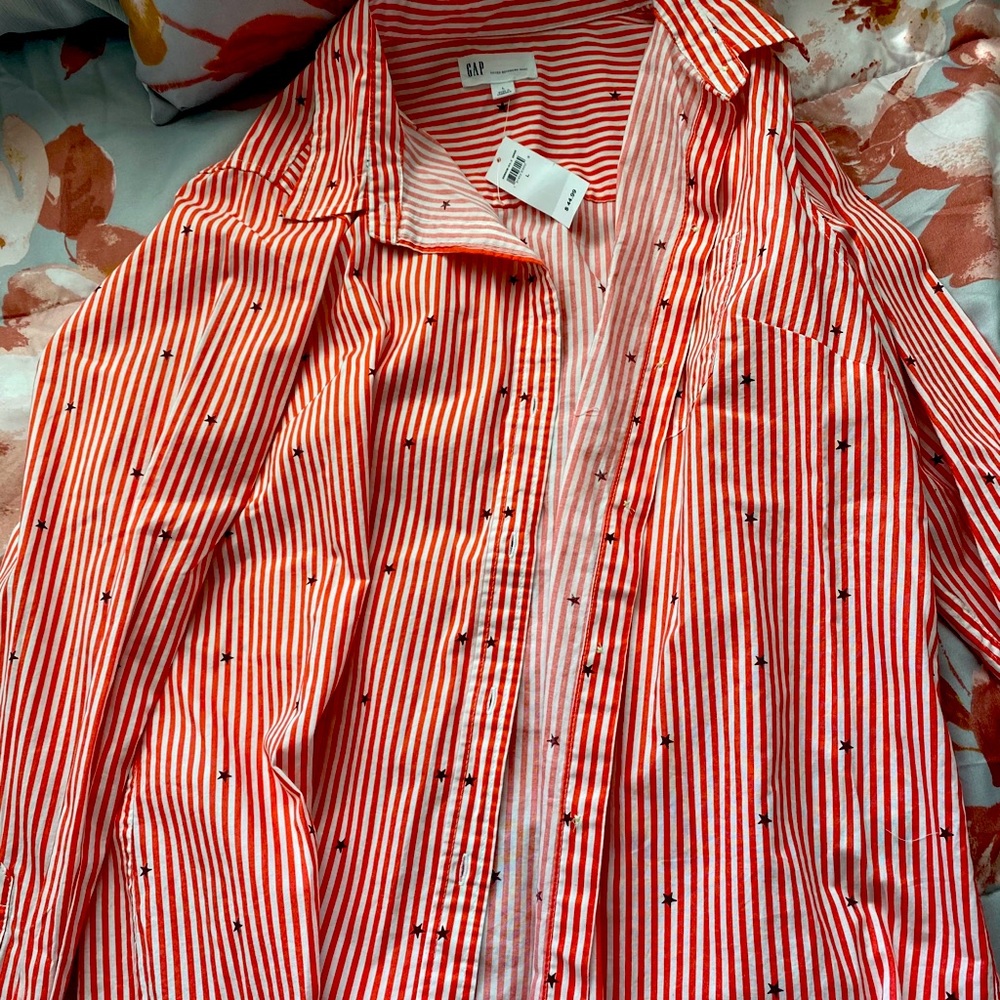 GAP long sleeve shirt